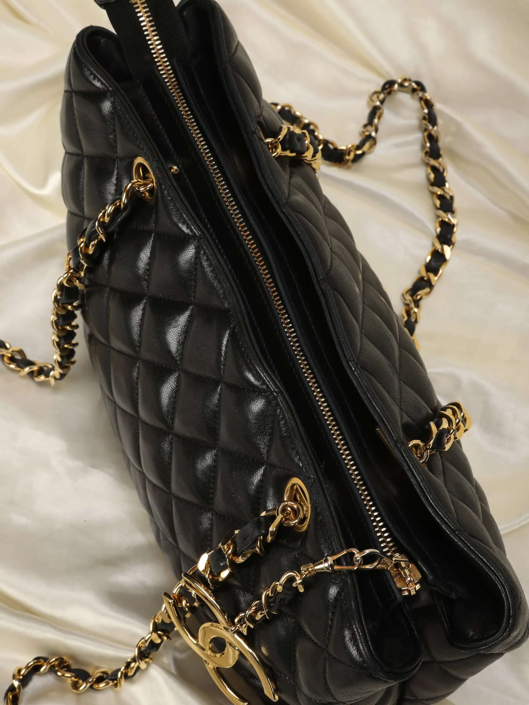 CL Lambskin Quilted Chain Shopper Tote